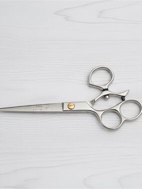 Professional swivel scissors/shears on sale, 6”